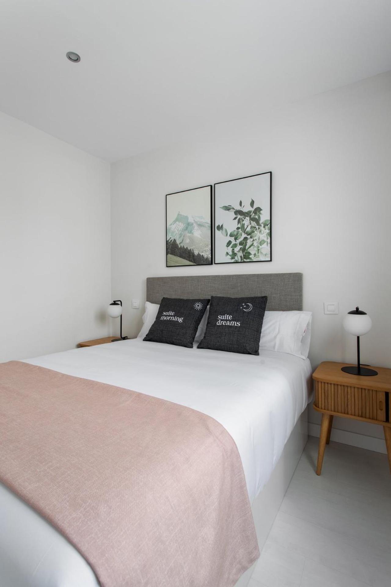 Limehome Madrid Calle De La Paloma מראה חיצוני תמונה