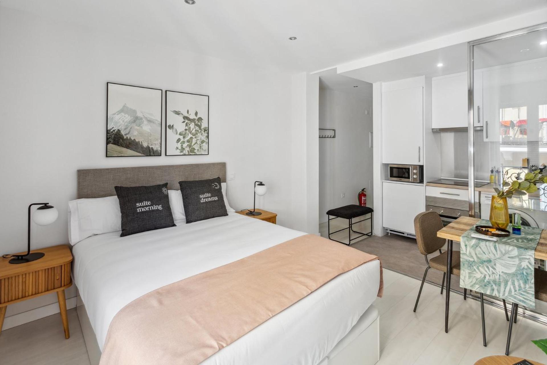 Limehome Madrid Calle De La Paloma מראה חיצוני תמונה